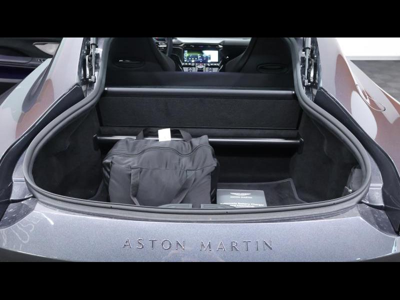 Aston Martin Timeless by Louyet | V8 Vantage