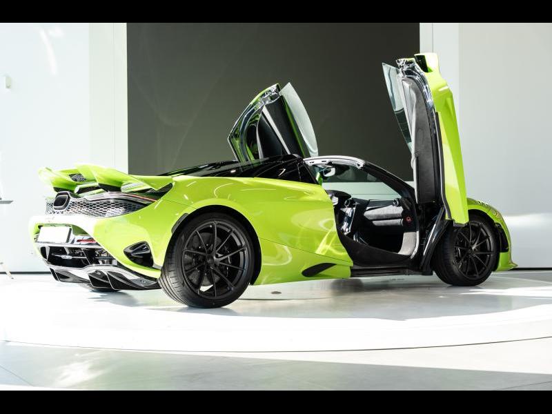 McLaren Qualified Pre-Owned by Louyet