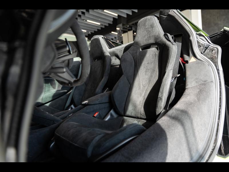 McLaren Qualified Pre-Owned by Louyet