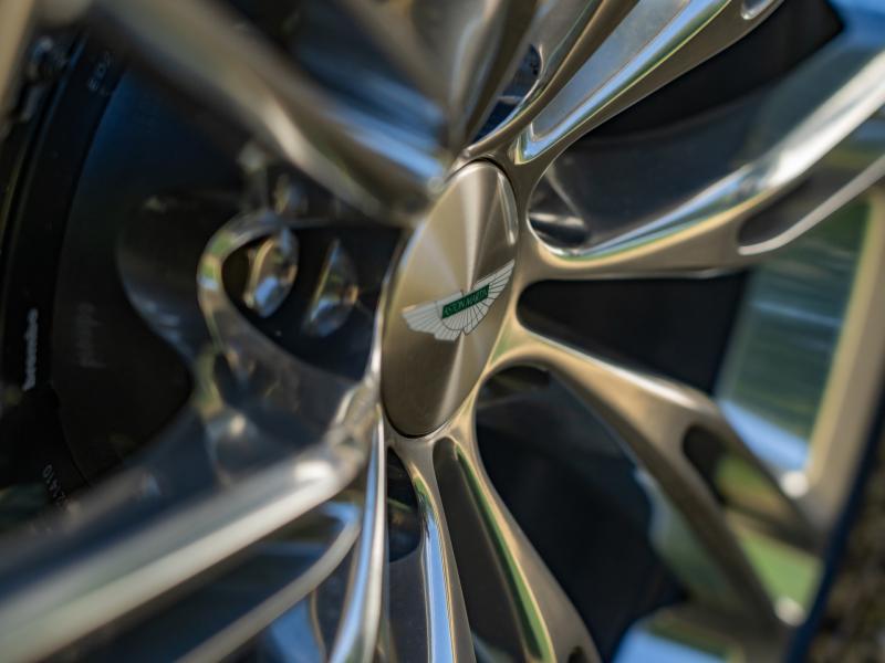 Aston Martin Timeless by Louyet | DB9