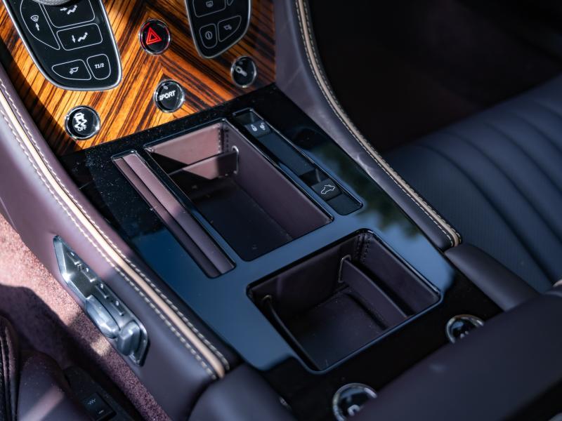 Aston Martin Timeless by Louyet | DB9
