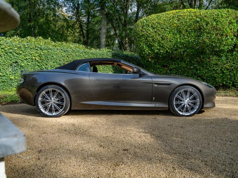 Aston Martin Timeless by Louyet | DB9