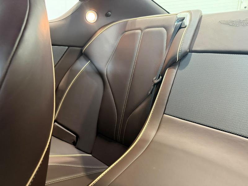 Aston Martin Timeless by Louyet | Virage