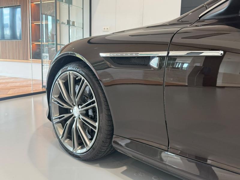 Aston Martin Timeless by Louyet | Virage