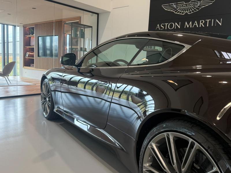 Aston Martin Timeless by Louyet | Virage