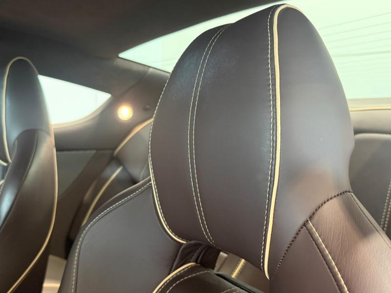 Aston Martin Timeless by Louyet | Virage