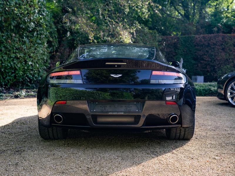 Aston Martin Timeless by Louyet | V12 Vantage
