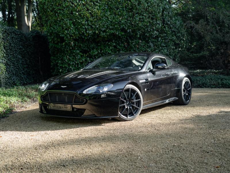 Aston Martin Timeless by Louyet | V12 Vantage
