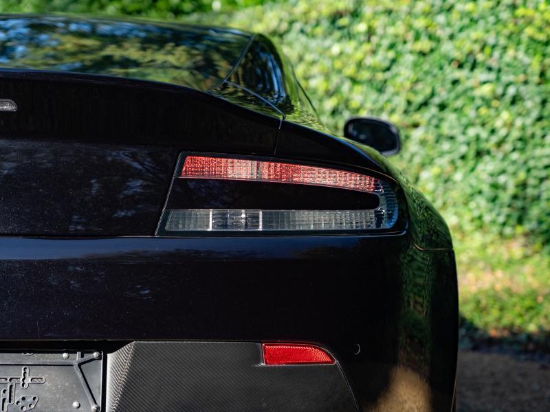 Aston Martin Timeless by Louyet | V12 Vantage