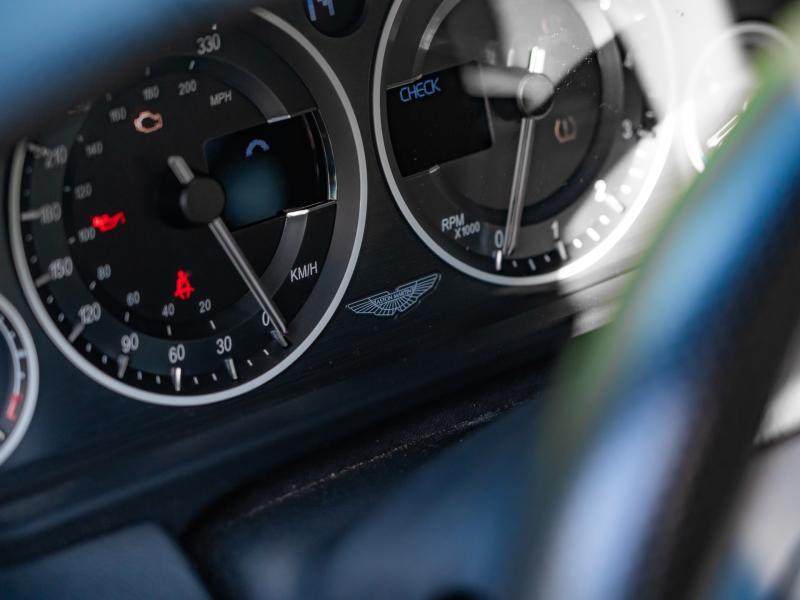 Aston Martin Timeless by Louyet | V12 Vantage