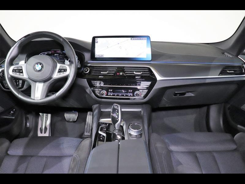 Image représentant la voiture : BMW Serie 5 530 BREAK