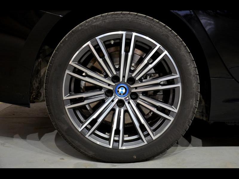 Image représentant la voiture : BMW Serie 3 330 4/5DOORS
