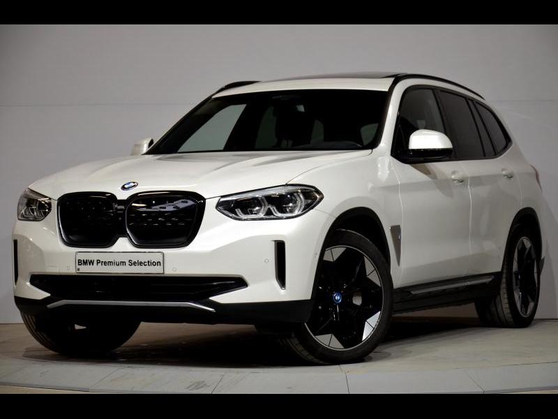 Image représentant la voiture : BMW iX3 SUV