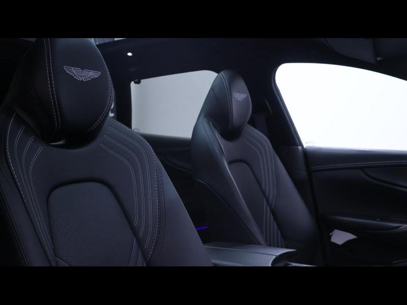 Aston Martin Timeless by Louyet | DBX