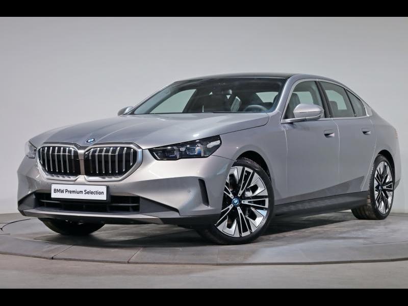 Image représentant la voiture : BMW i5 4/5DOORS
