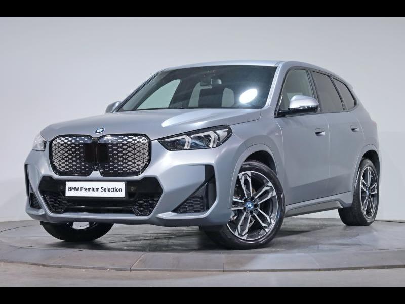Image représentant la voiture : BMW iX1 SUV