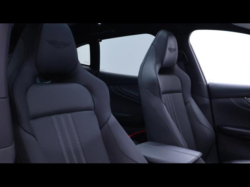 Aston Martin Timeless by Louyet | DBX