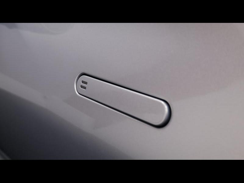Aston Martin Timeless by Louyet | DBX