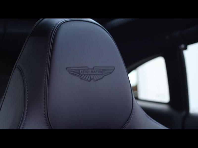 Aston Martin Timeless by Louyet | DBX