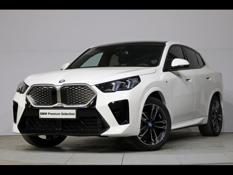Image représentant la voiture : BMW iX2 SUV