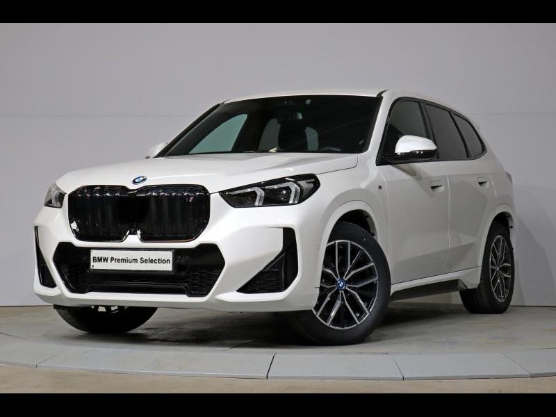 Image représentant la voiture : BMW iX1 SUV