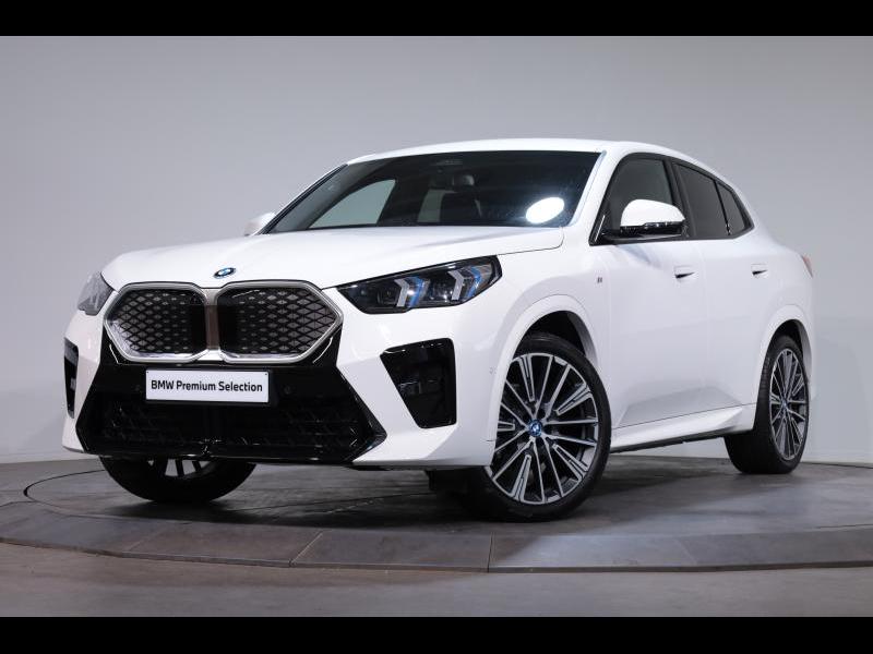 Image représentant la voiture : BMW iX2 SUV