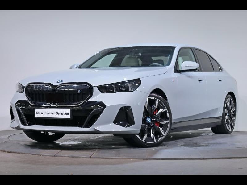 Image représentant la voiture : BMW i5 4/5DOORS