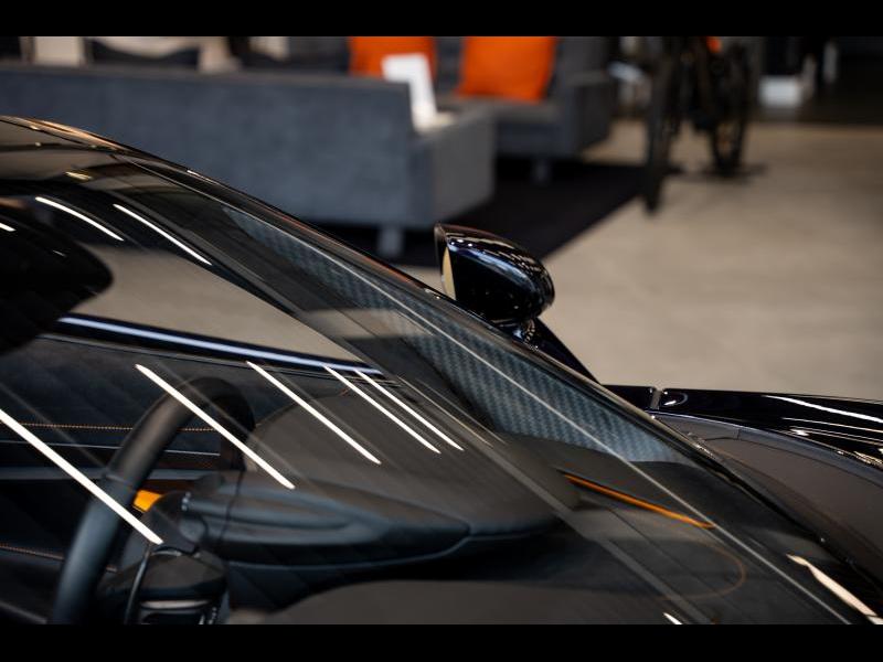 McLaren Qualified Pre-Owned by Louyet