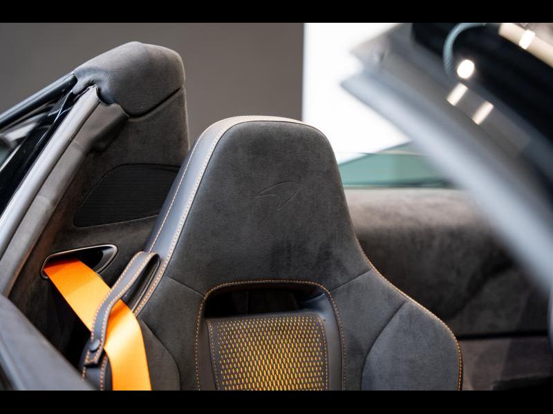 McLaren Qualified Pre-Owned by Louyet