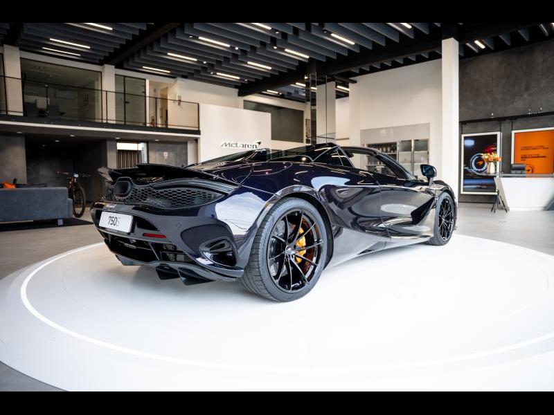 McLaren Qualified Pre-Owned by Louyet