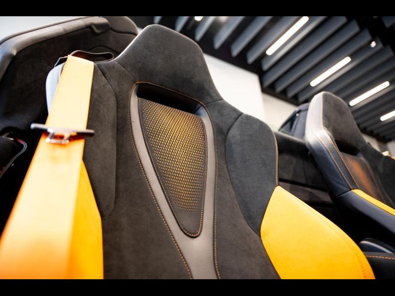 McLaren Qualified Pre-Owned by Louyet