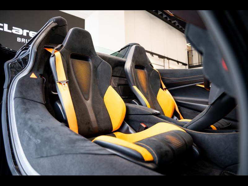 McLaren Qualified Pre-Owned by Louyet