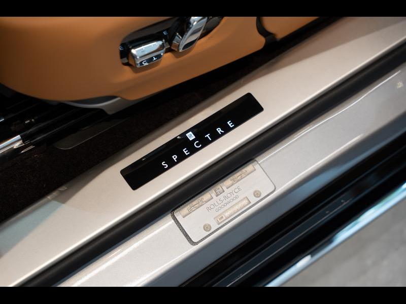 Rolls-Royce Provenance by Louyet | Spectre