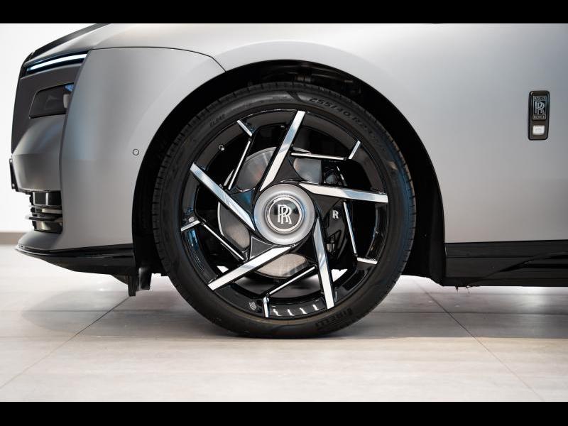 Rolls-Royce Provenance by Louyet | Spectre