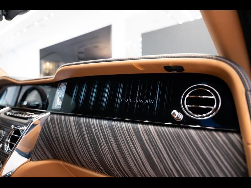 Rolls-Royce Provenance by Louyet | Cullinan
